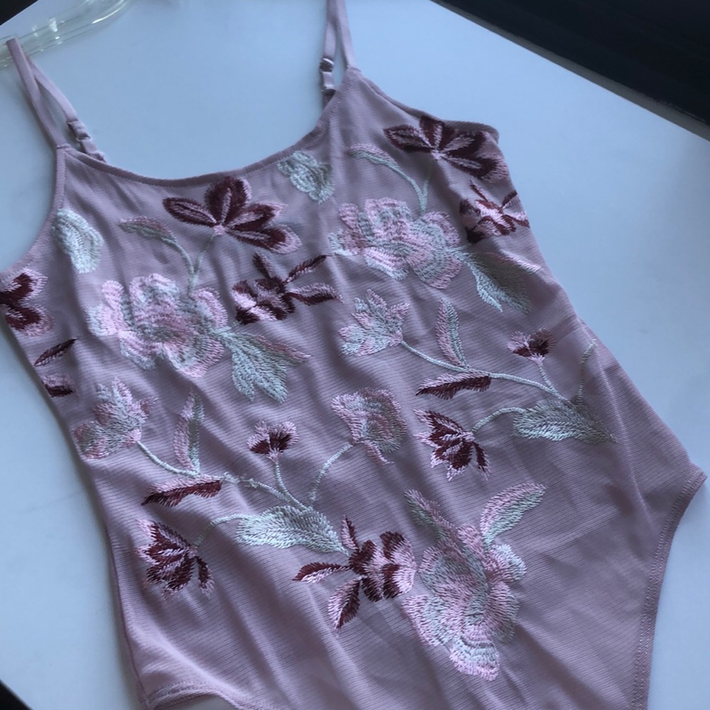Lace body suit NEVER WORN